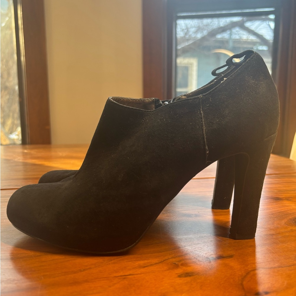 Tahari Black Suede Heeled Boots